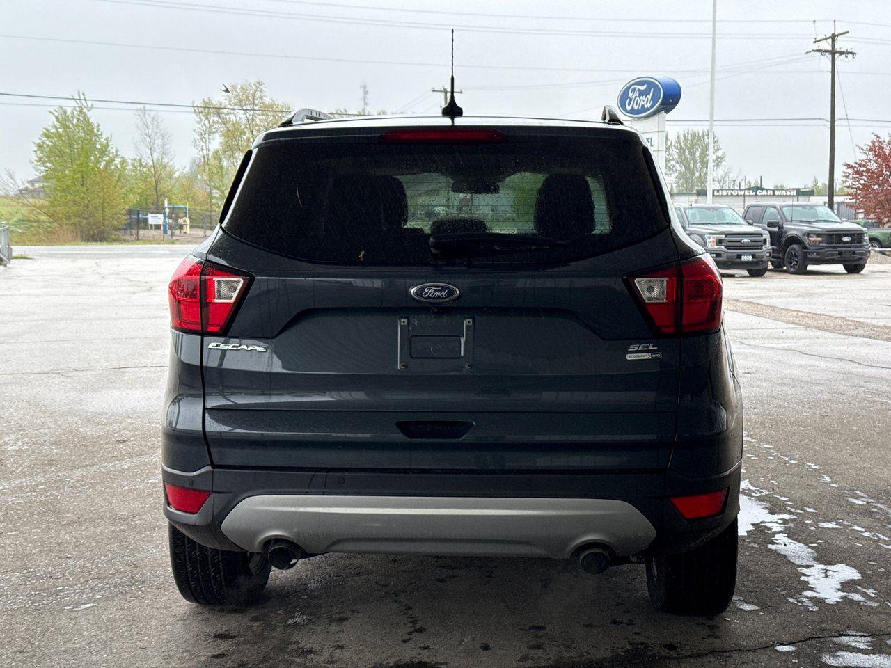 2019 Ford Escape SEL - Photo #6