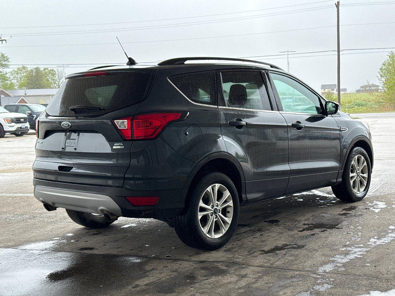 2019 Ford Escape SEL - Photo #7