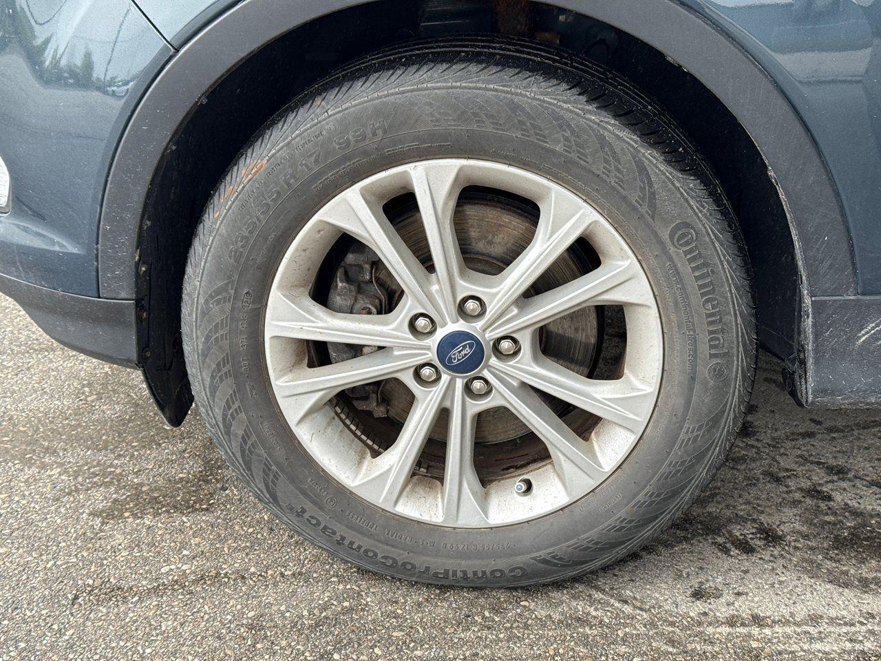 2019 Ford Escape SEL - Photo #10