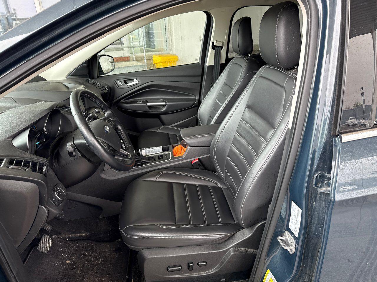 2019 Ford Escape SEL - Photo #12