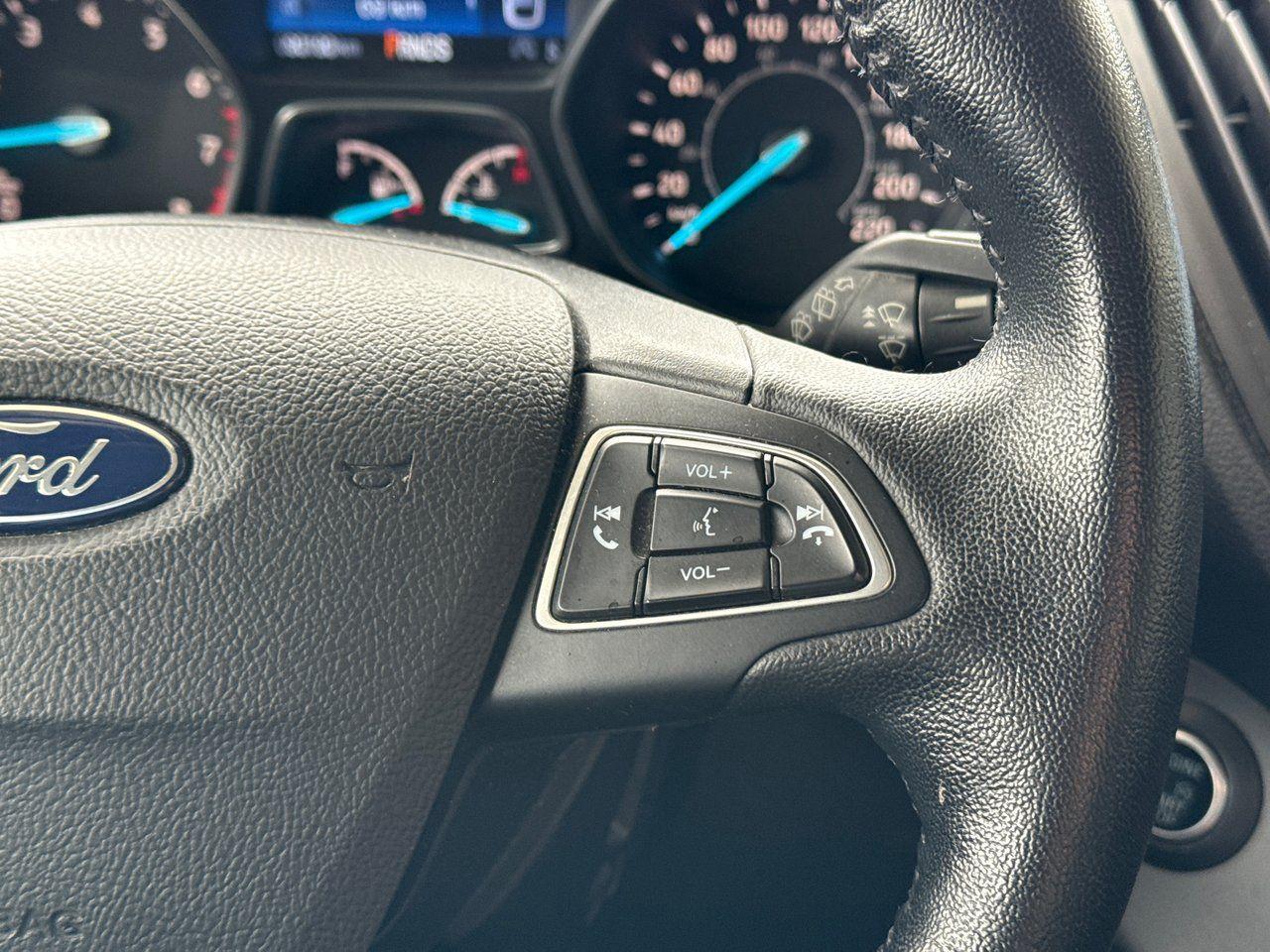 2019 Ford Escape SEL - Photo #17