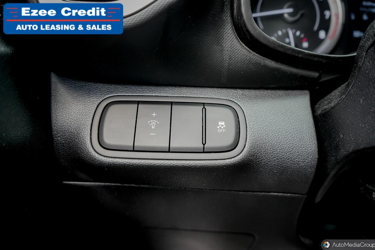 2022 Hyundai Venue Essential Photo45