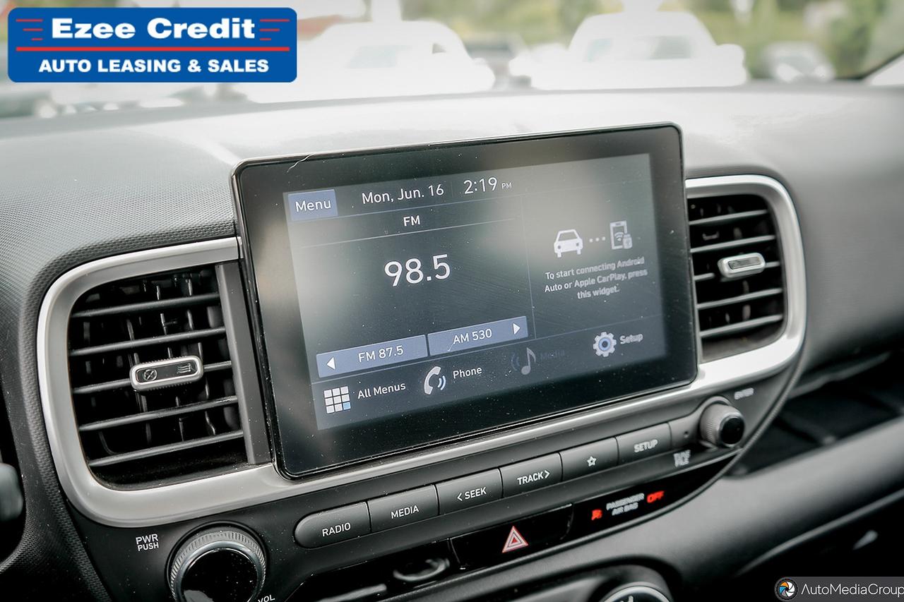 2022 Hyundai Venue Essential Photo