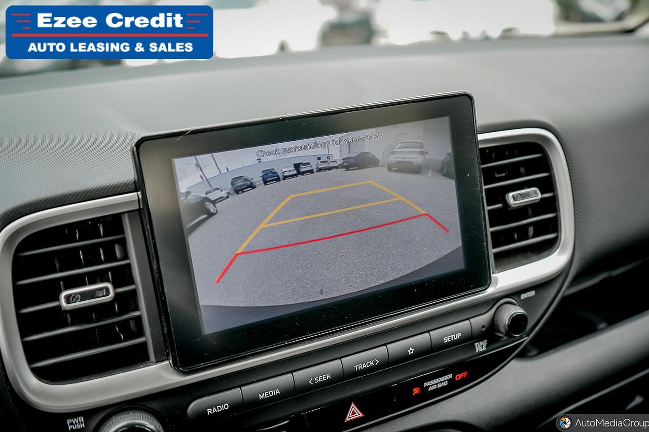 2022 Hyundai Venue Essential Photo