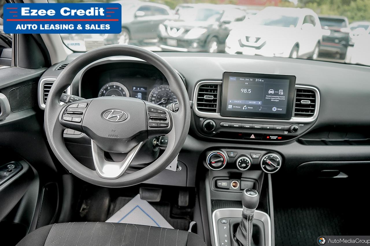 2022 Hyundai Venue Essential Photo