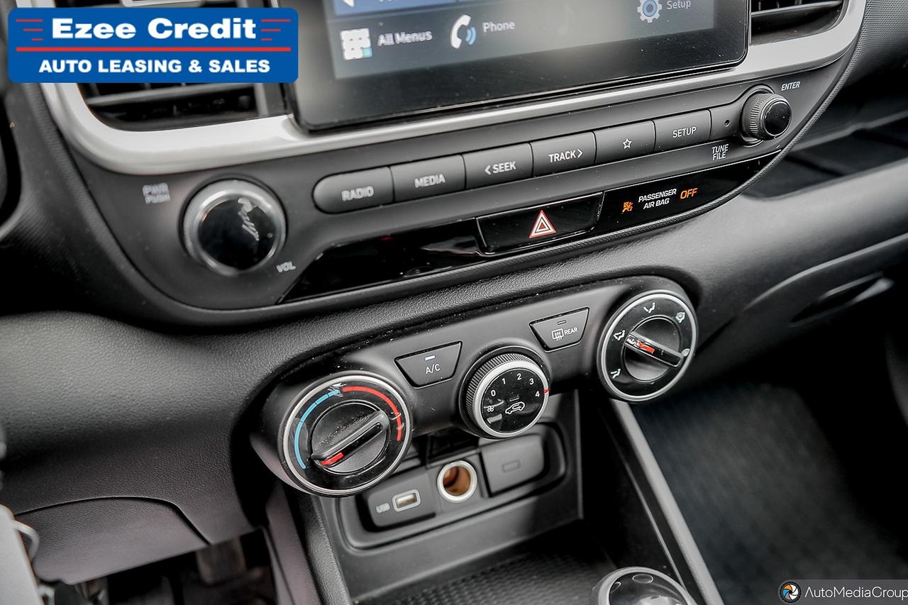 2022 Hyundai Venue Essential Photo