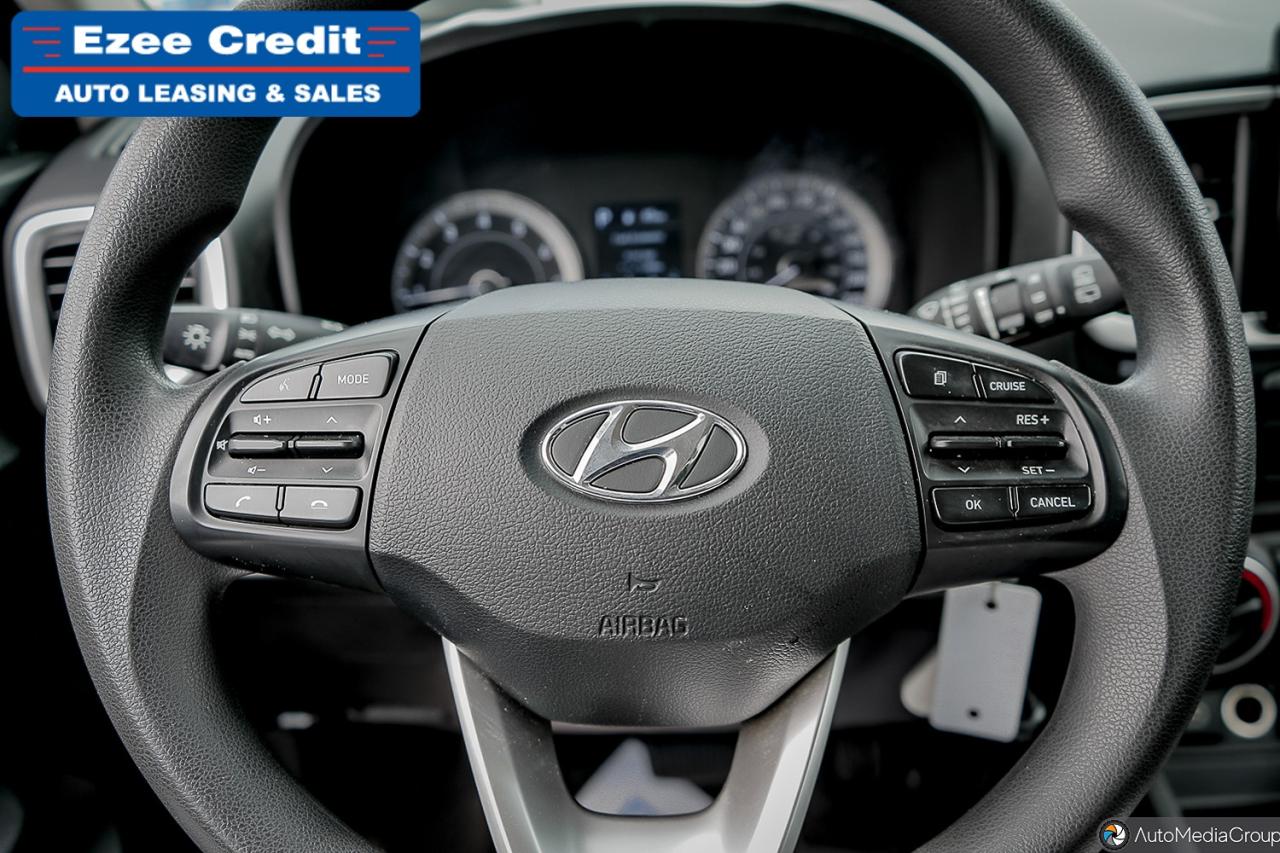 2022 Hyundai Venue Essential Photo43