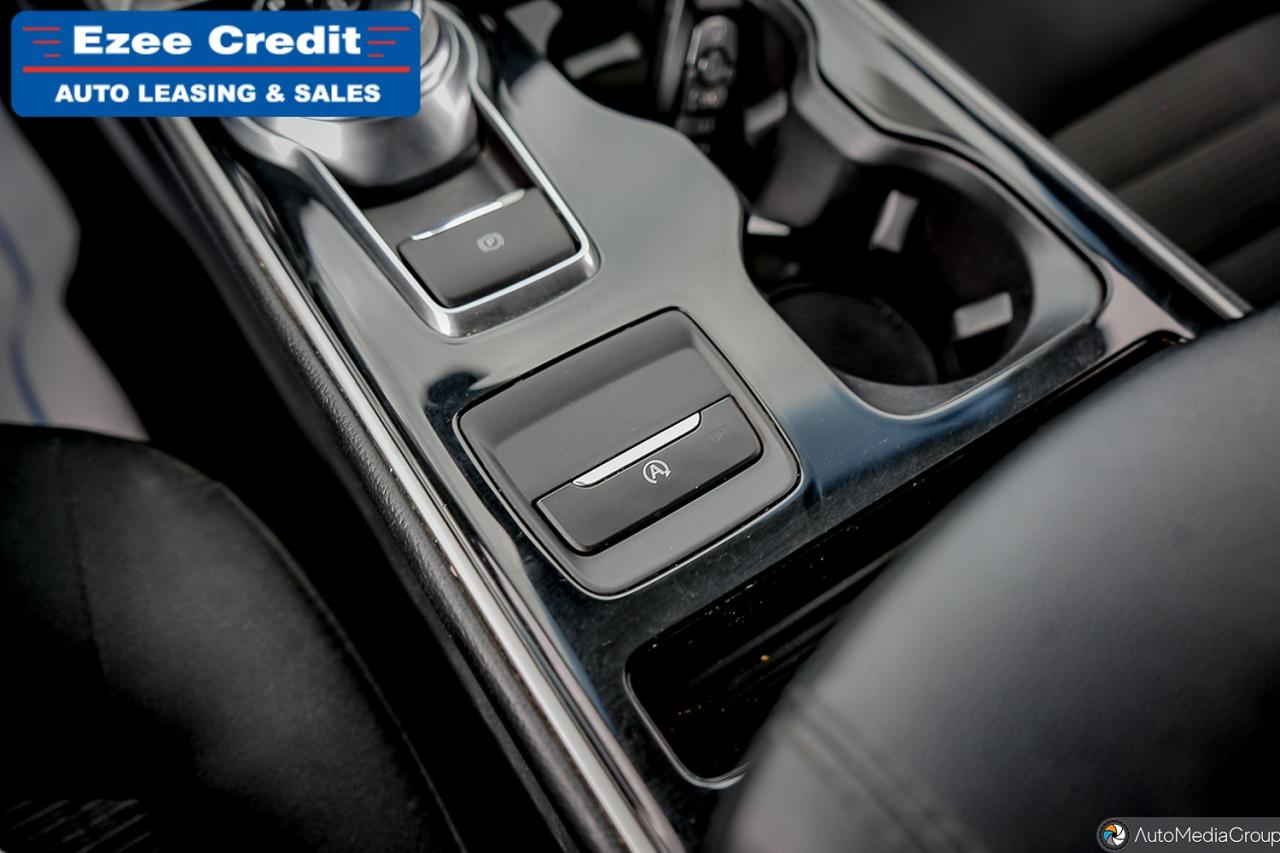 2019 Ford Edge SEL Photo50