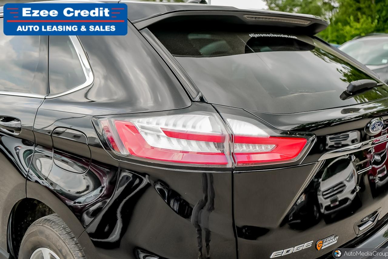 2019 Ford Edge SEL Photo33