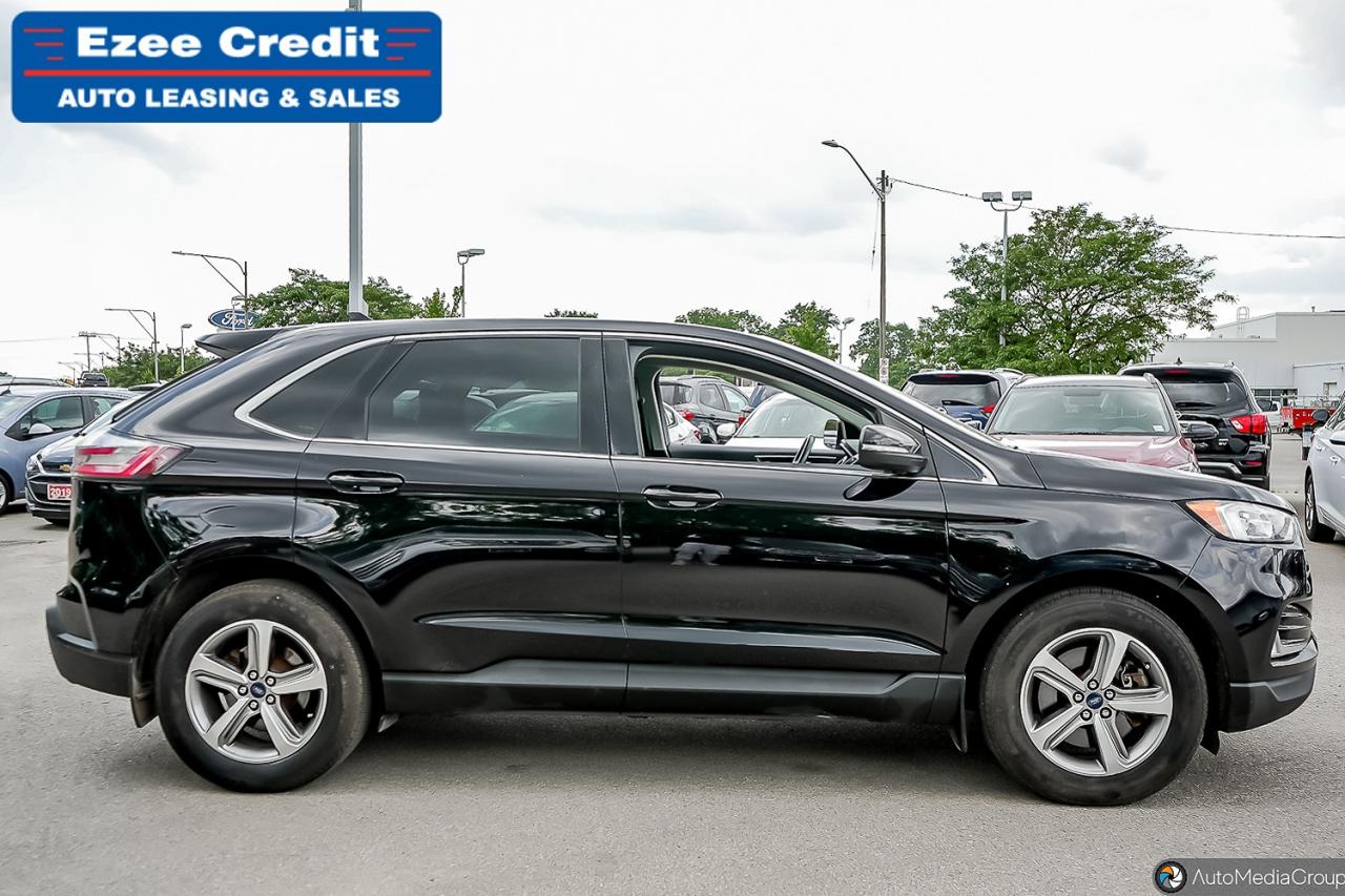 2019 Ford Edge SEL Photo3