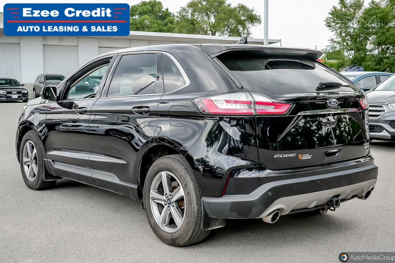 2019 Ford Edge SEL Photo7