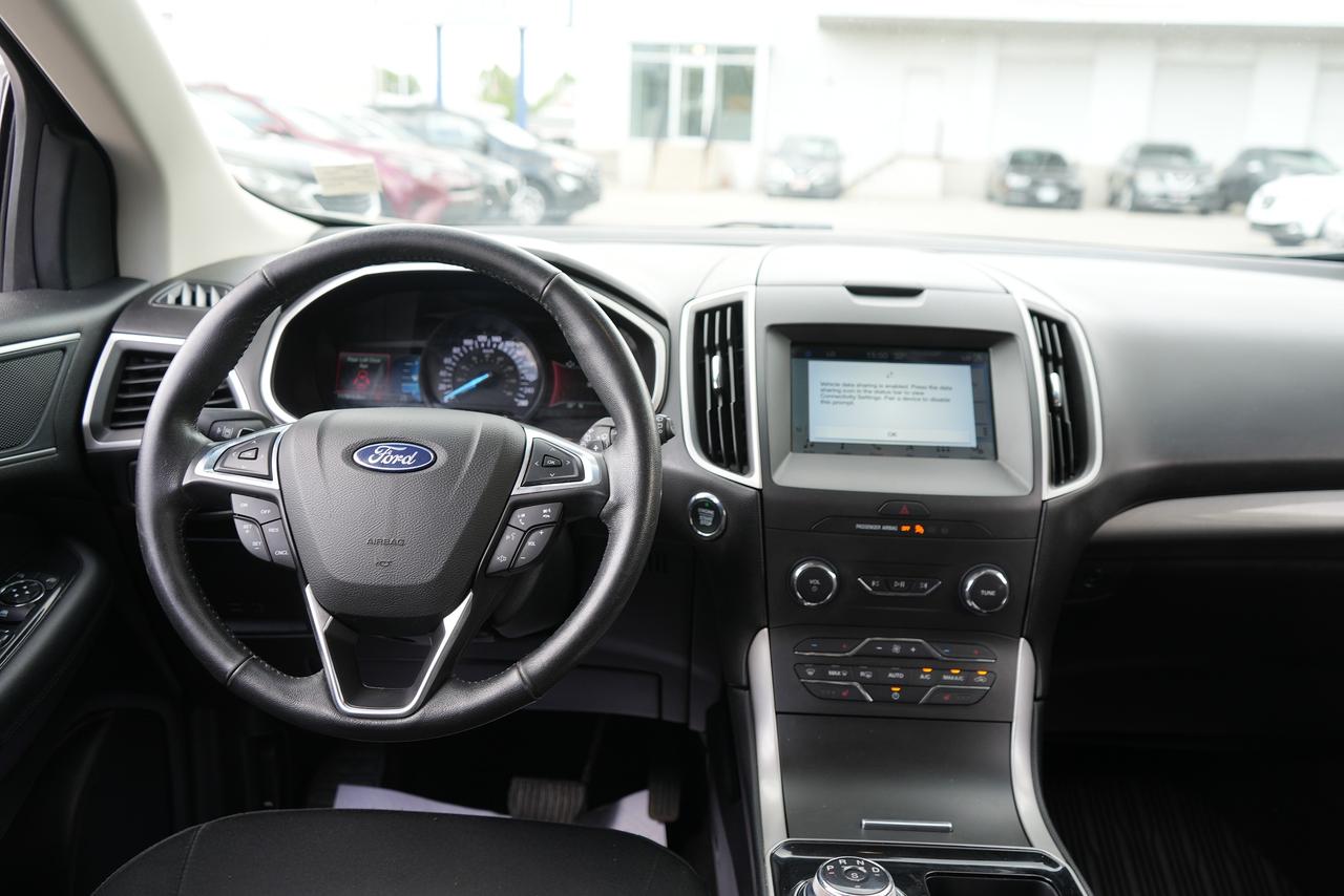2019 Ford Edge SEL Photo