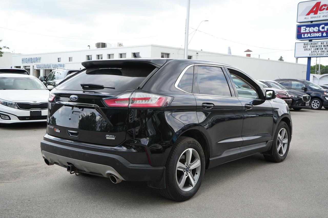 2019 Ford Edge SEL Photo