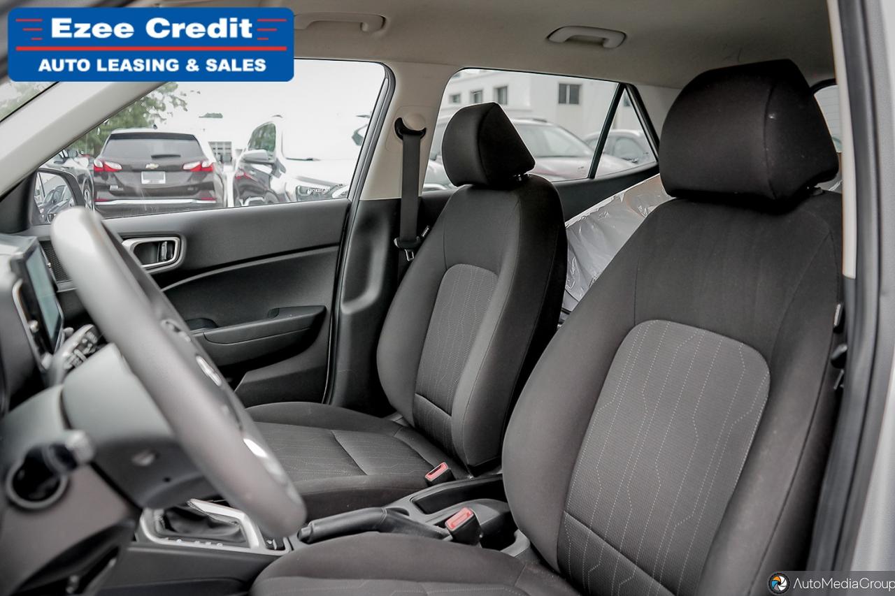 2020 Hyundai Venue Essential Photo