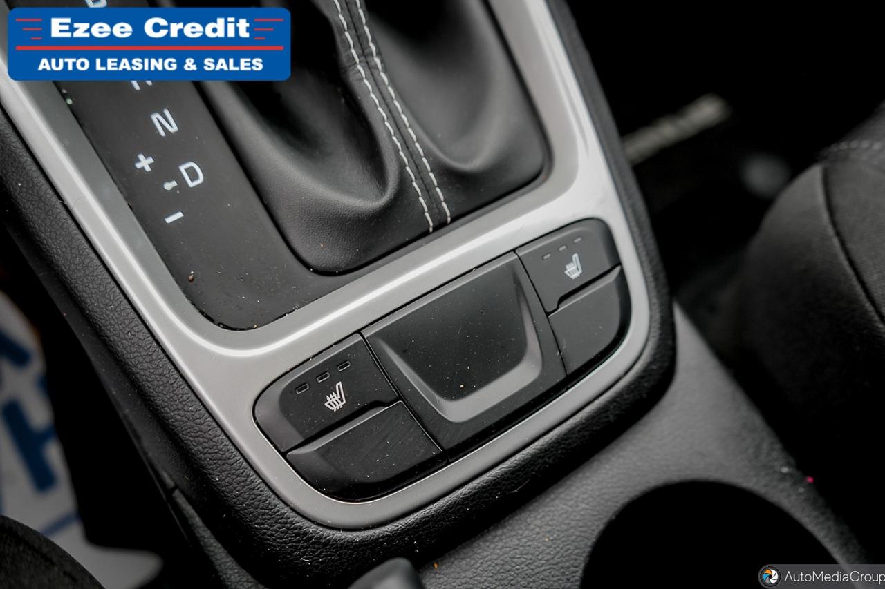 2020 Hyundai Venue Essential Photo