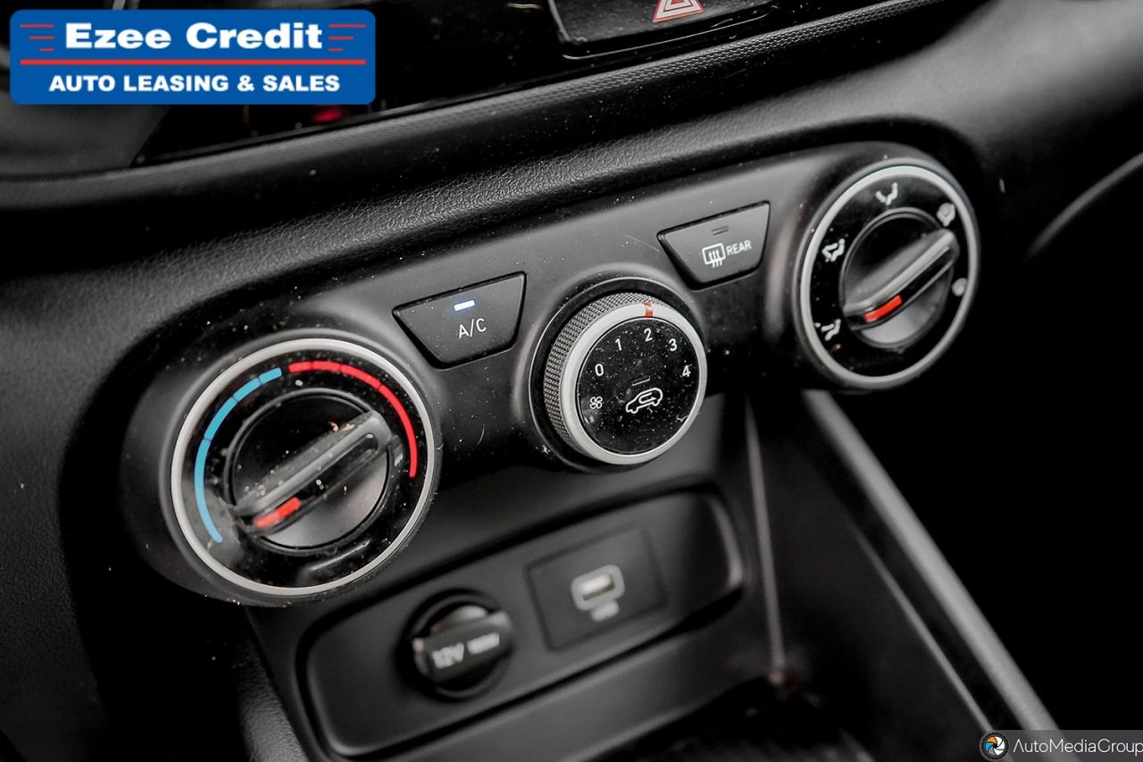 2020 Hyundai Venue Essential Photo