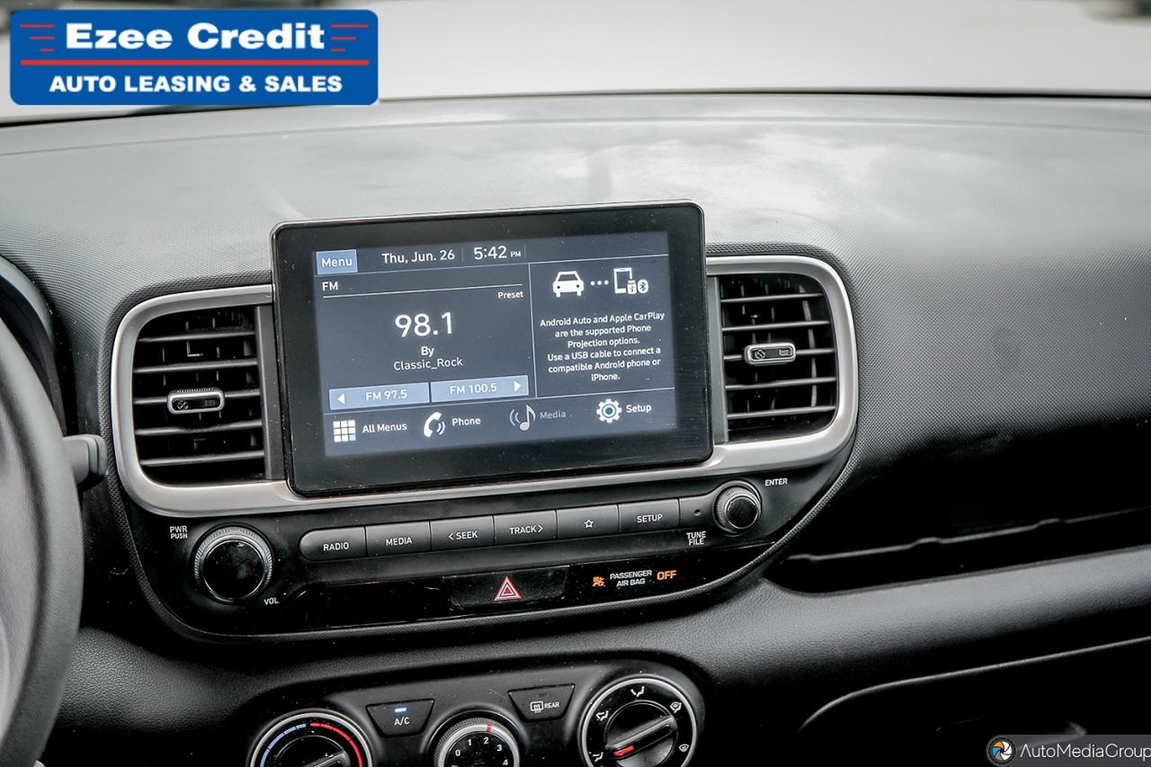 2020 Hyundai Venue Essential Photo