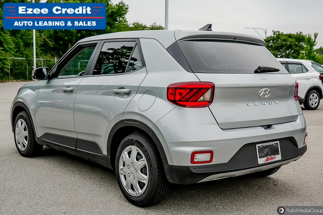 2020 Hyundai Venue Essential Photo