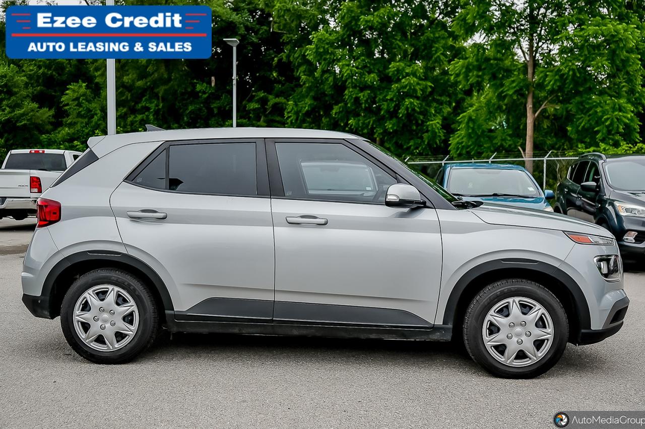 2020 Hyundai Venue Essential Photo