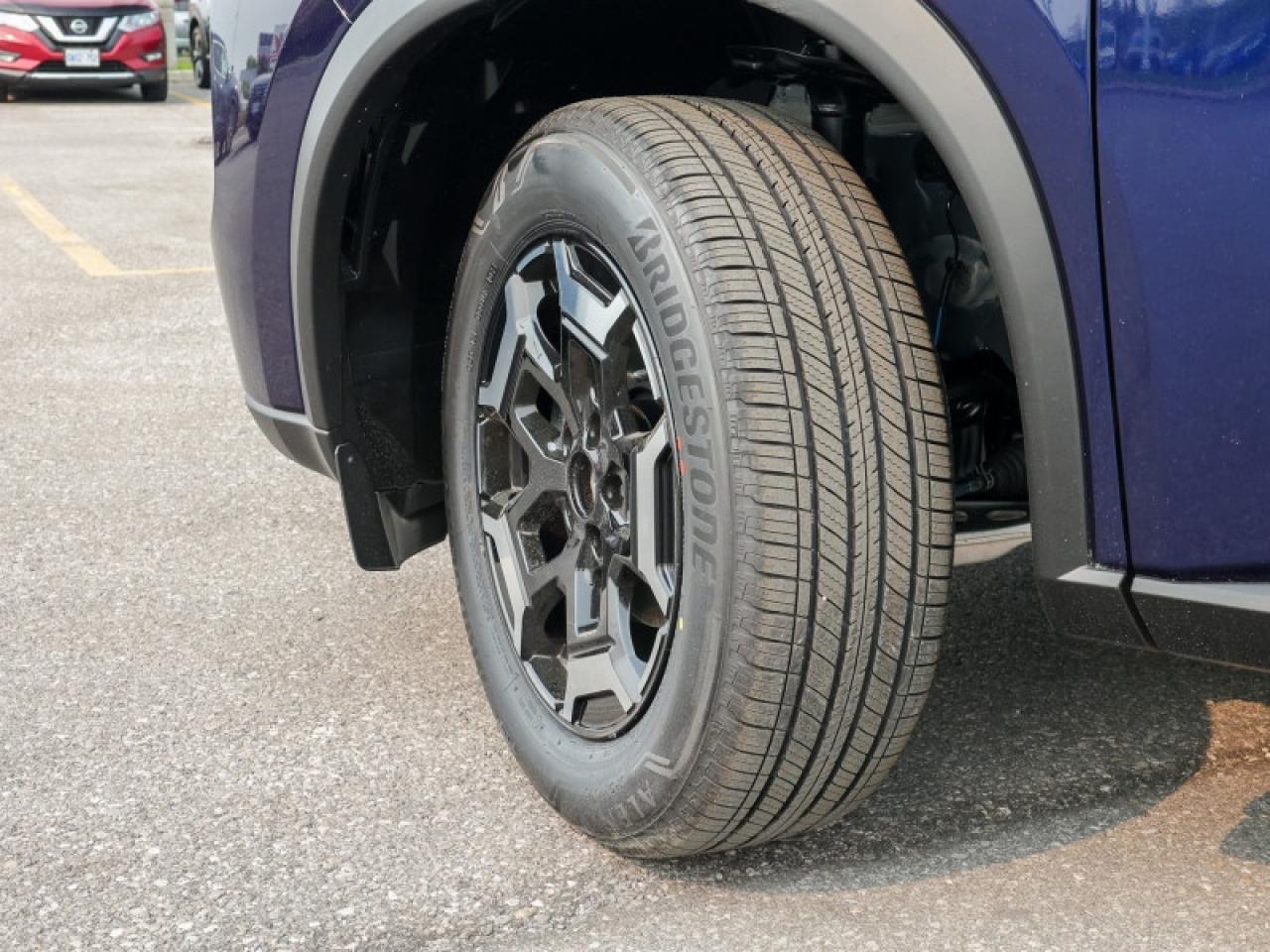 2025 Nissan Rogue Midnight Edition  - Moonroof Photo