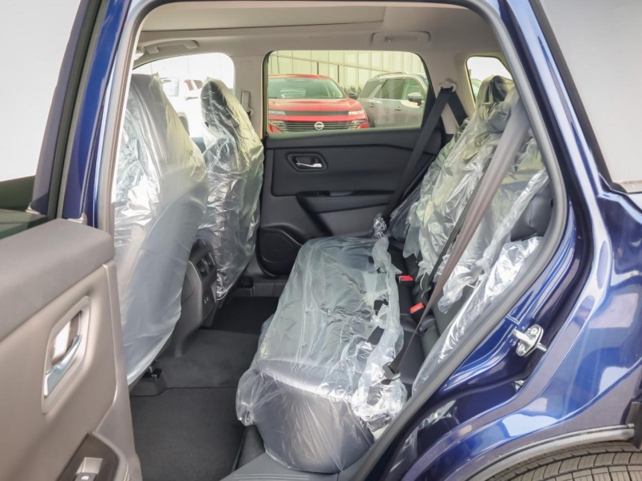 2025 Nissan Rogue Midnight Edition  - Moonroof Photo