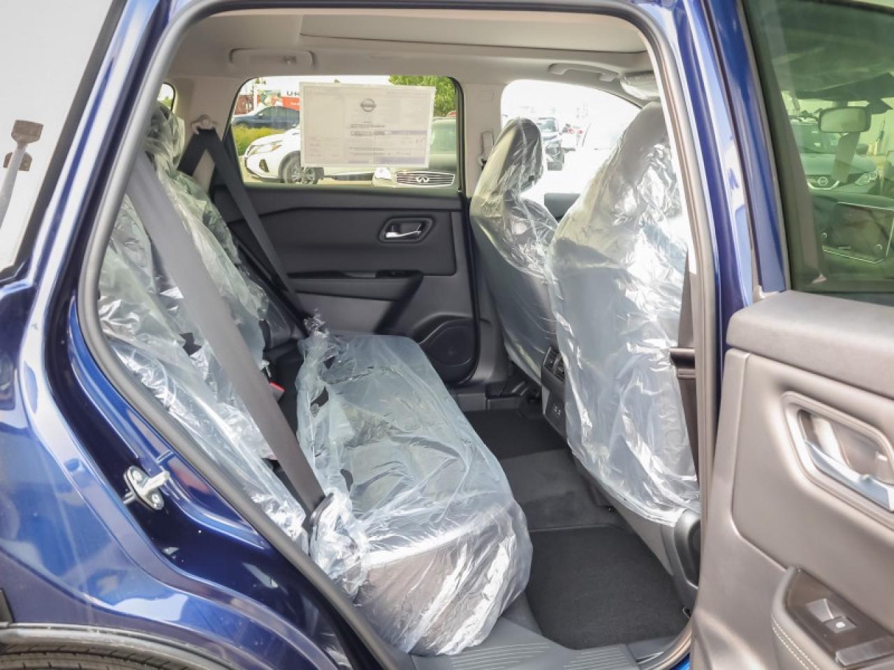 2025 Nissan Rogue Midnight Edition  - Moonroof Photo