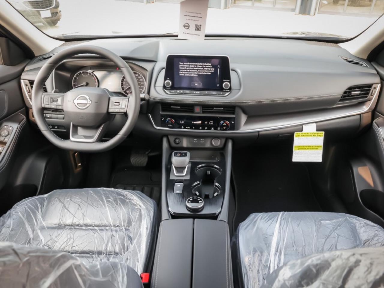 2025 Nissan Rogue Midnight Edition  - Moonroof Photo