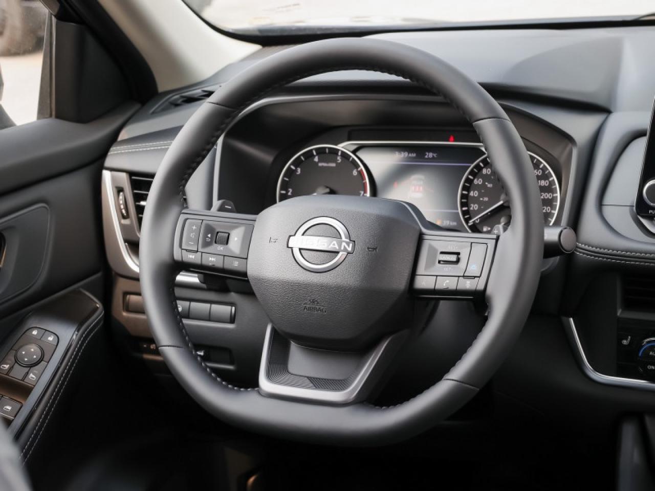 2025 Nissan Rogue Midnight Edition  - Moonroof Photo