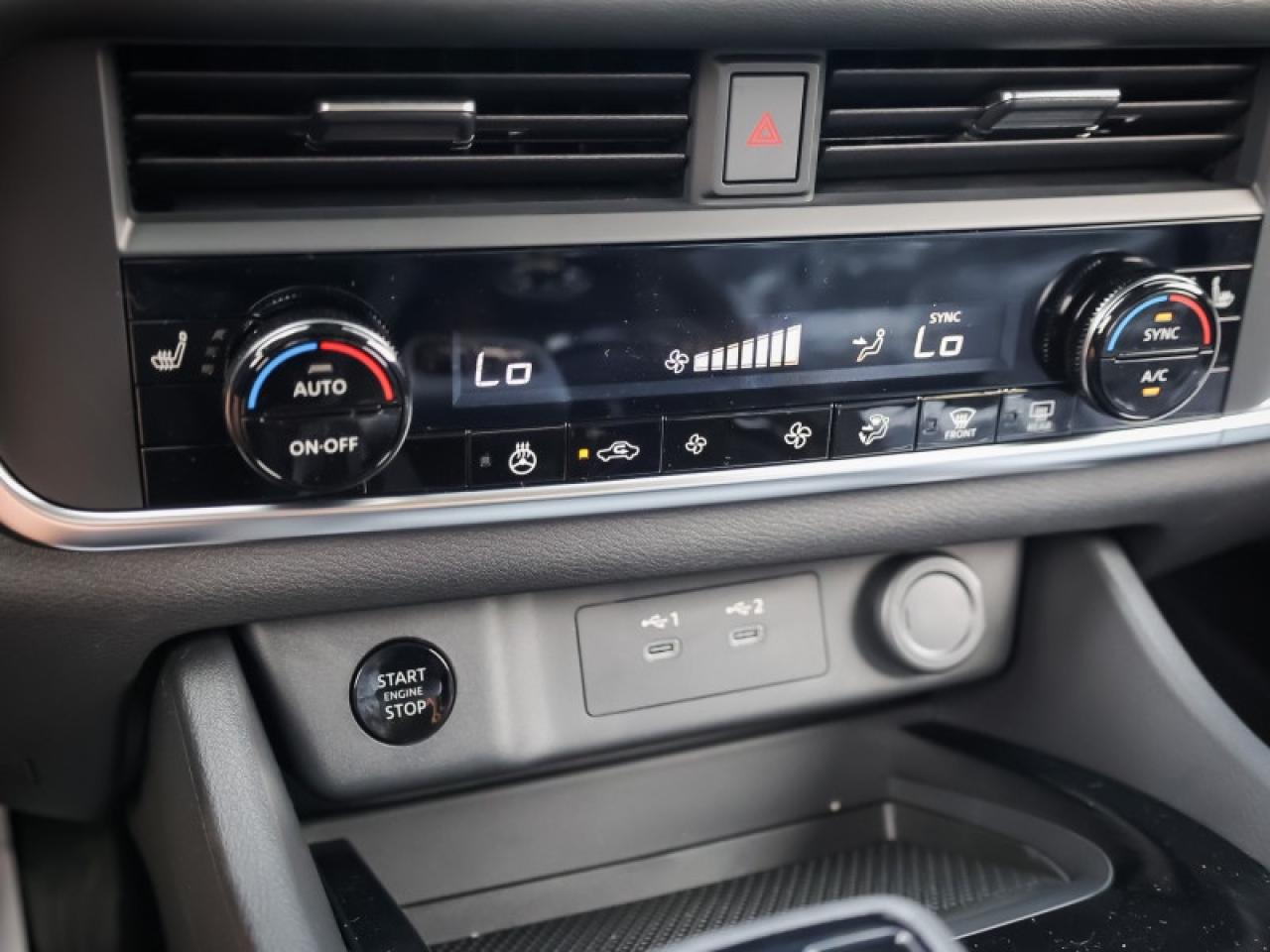 2025 Nissan Rogue Midnight Edition  - Moonroof Photo