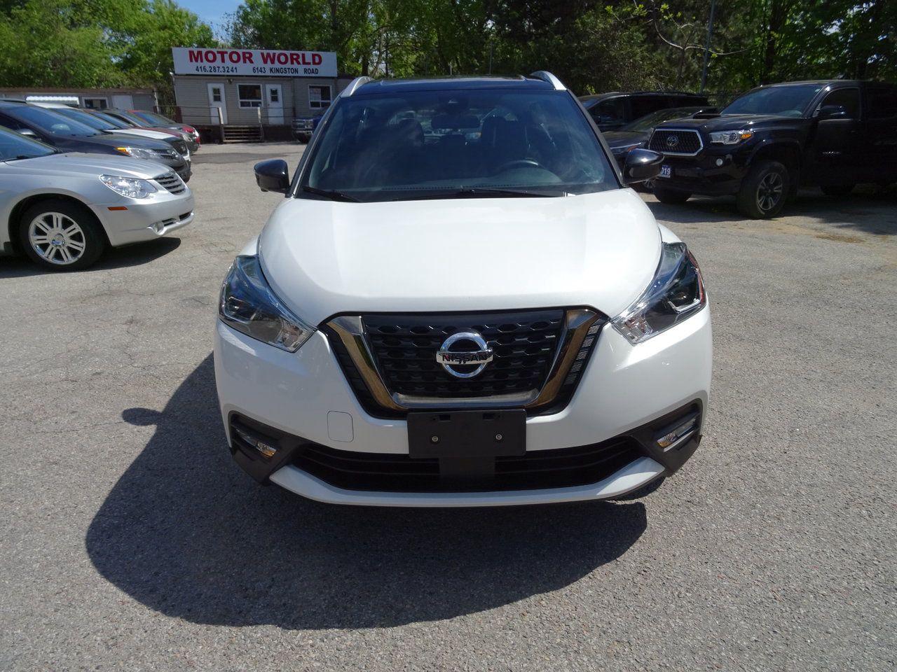 2020 Nissan Kicks SR - Photo #3