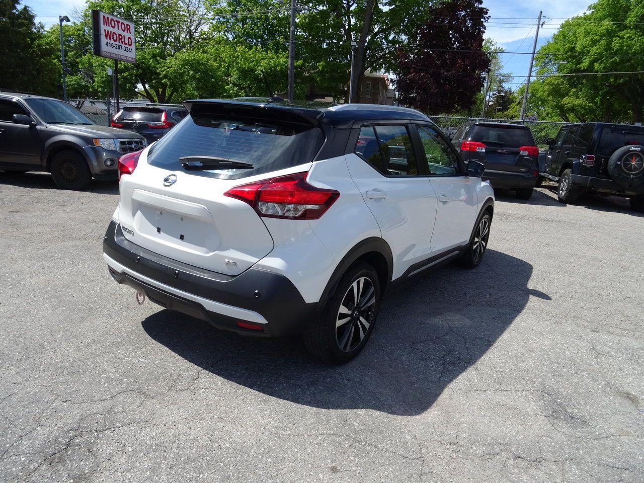 2020 Nissan Kicks SR - Photo #6