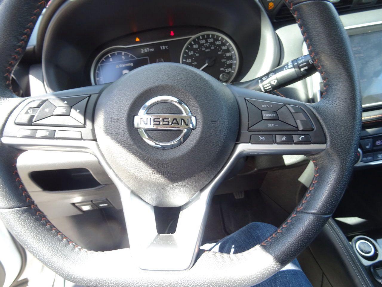 2020 Nissan Kicks SR - Photo #13