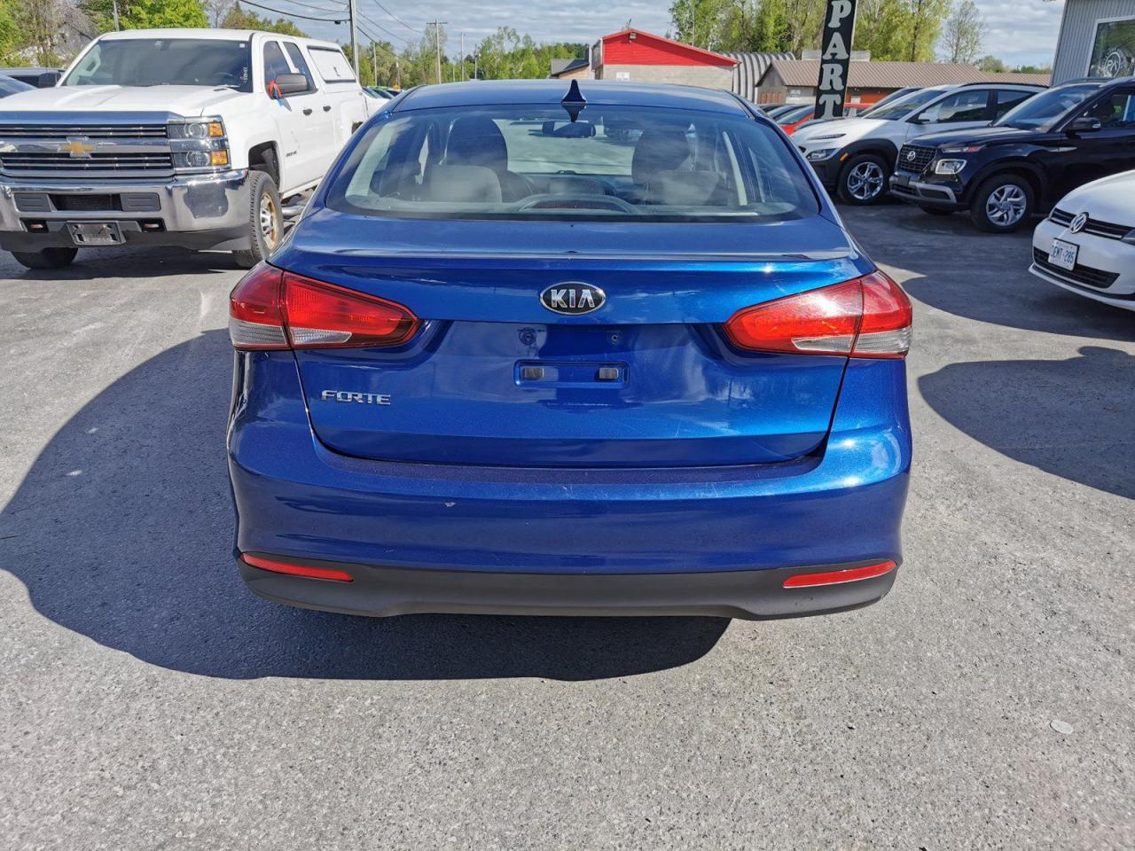 2018 Kia Forte LX - Photo #6