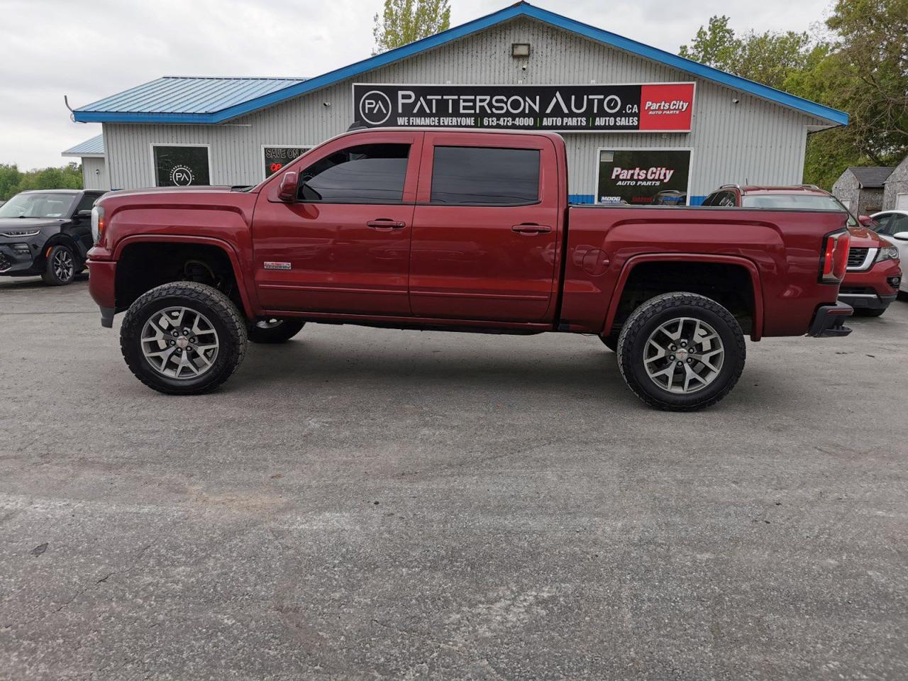 2017 GMC Sierra 1500 SLT - Photo #8