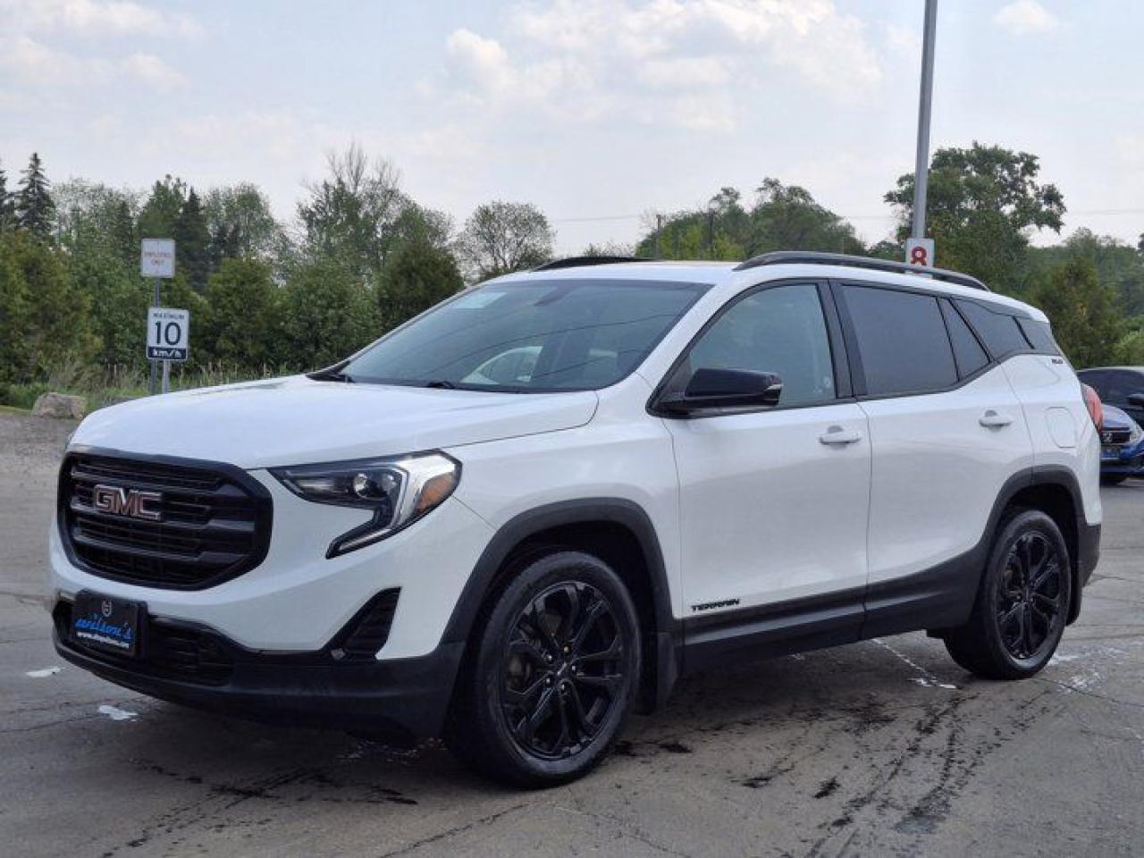 Used 2019 GMC Terrain SLE AWD | Sunroof | Navi | Apple CarPlay & Android Auto | Power Tailgate | New Tires | New Brakes | for sale in Guelph, ON