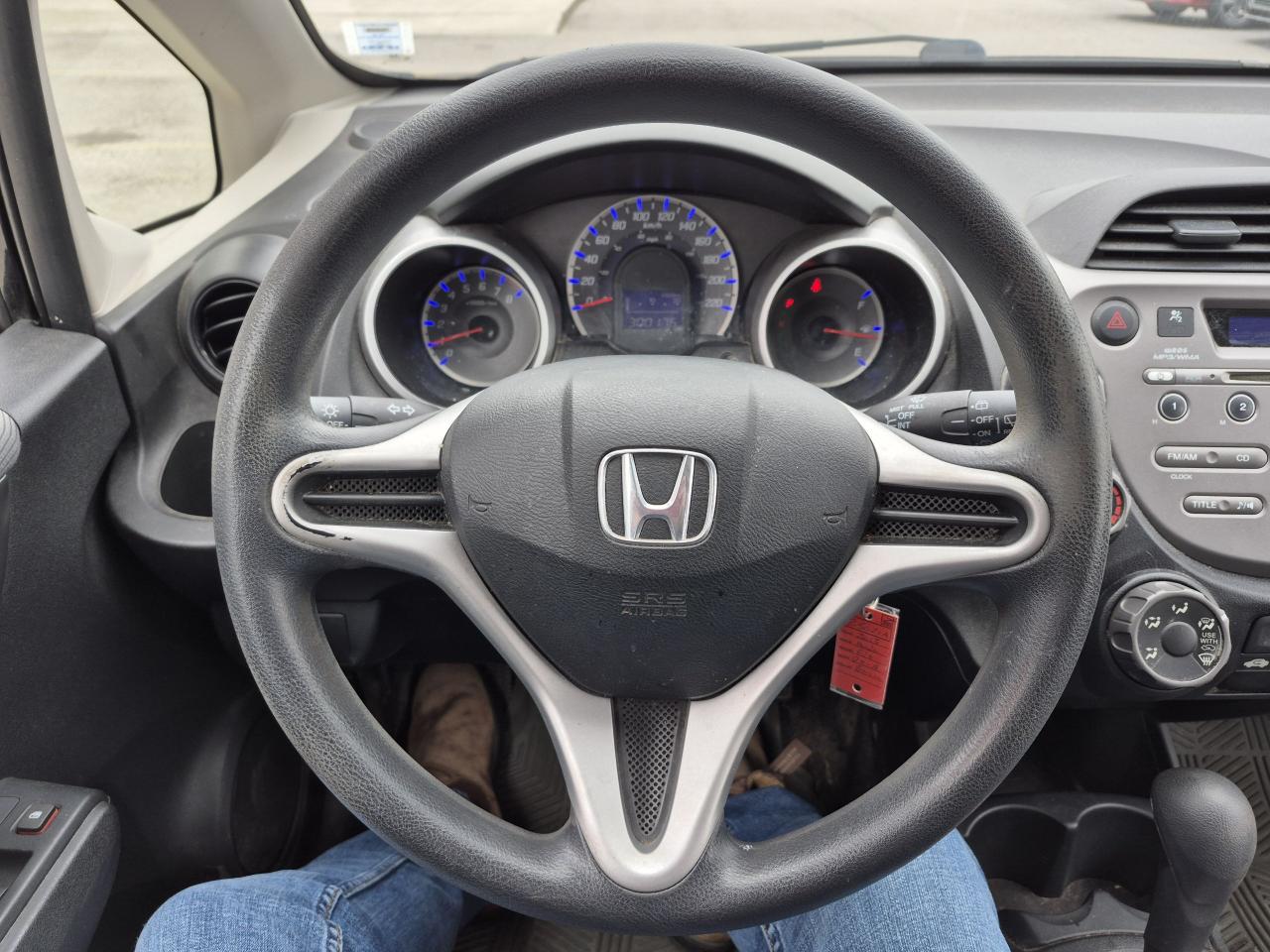 2013 Honda Fit DX-A AS-IS Photo7