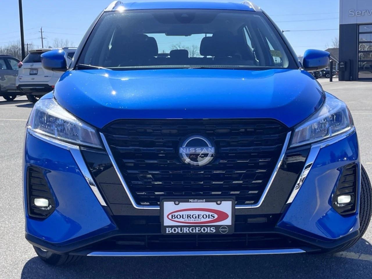 2025 Nissan Kicks Play SV FWD Photo