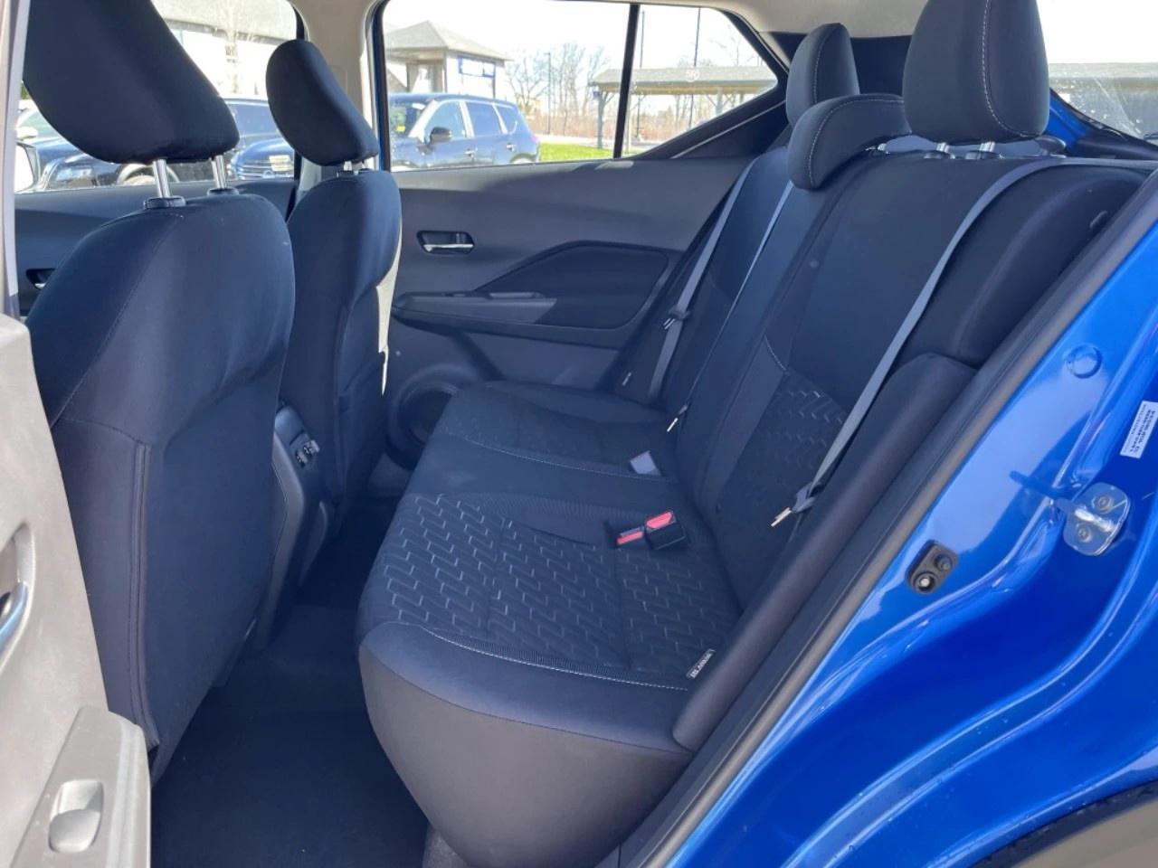 2025 Nissan Kicks Play SV FWD Photo