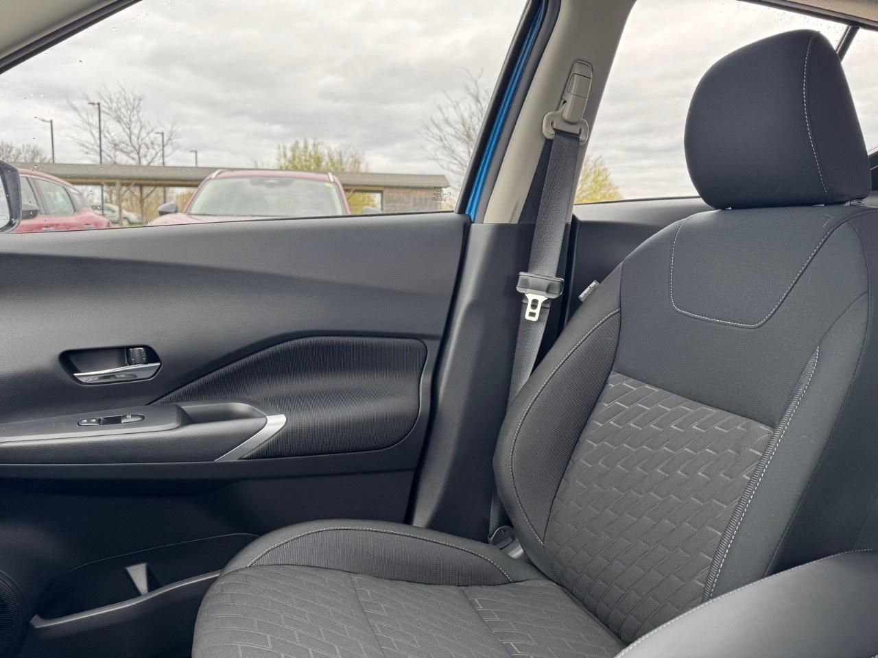 2025 Nissan Kicks Play SV FWD Photo