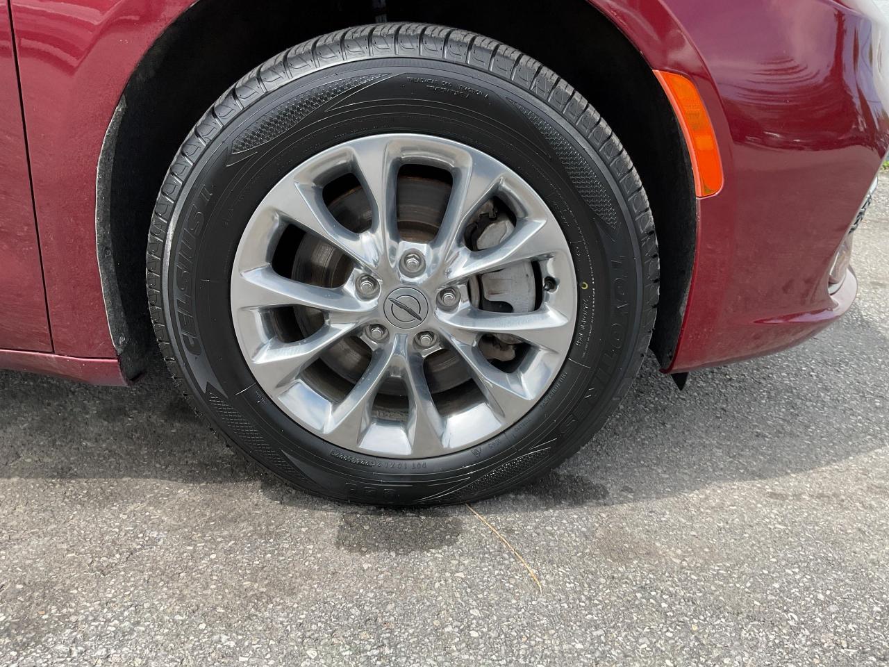 Used 2022 Chrysler Pacifica Touring L 3.6L TOURING AWD!!!!  BACKUP CAM. BLUETOOTH. A/C. CRUISE. PWR GROUP. PERFECT FOR YOU!!! for sale in Kingston, ON
