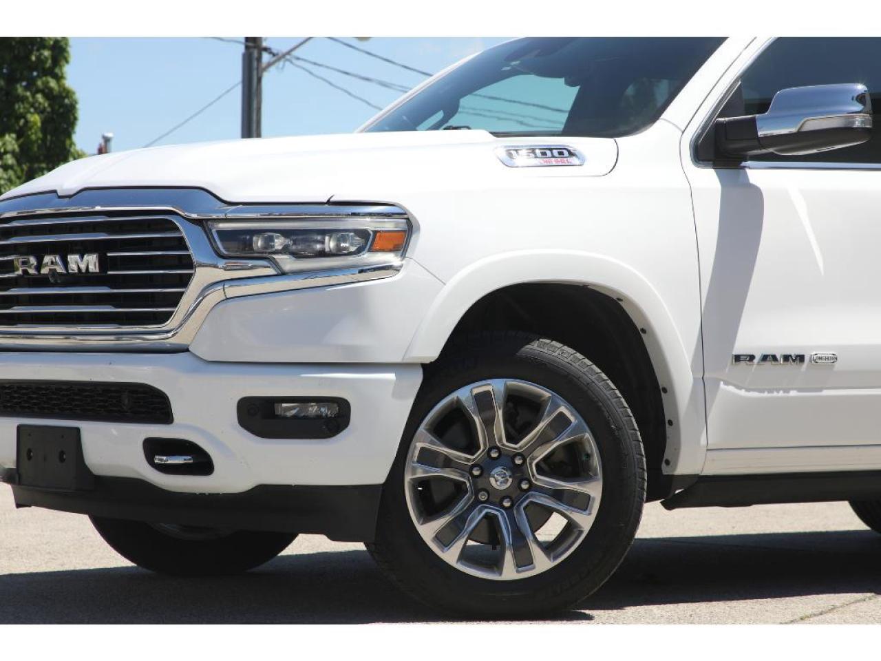 2021 RAM 1500 Longhorn Crew Cab SWB 4WD| 12'' TouchScreen | Pano Roof | Advanced Safety Grp | Navigation Photo2