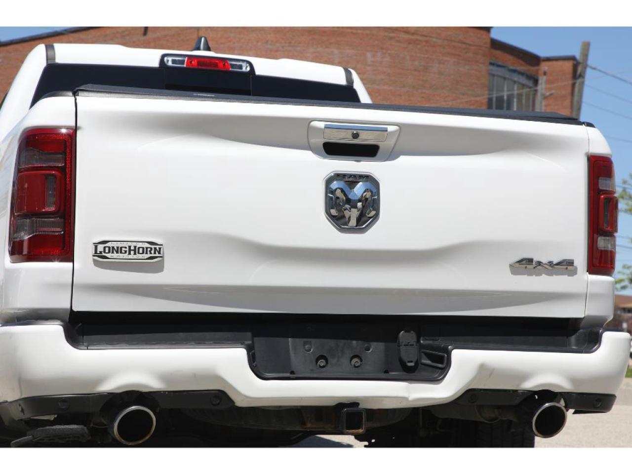 2021 RAM 1500 Longhorn Crew Cab SWB 4WD| 12'' TouchScreen | Pano Roof | Advanced Safety Grp | Navigation Photo