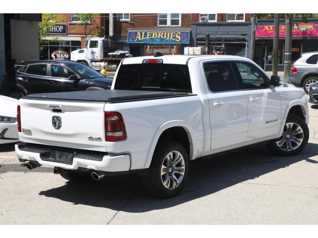 2021 RAM 1500 Longhorn Crew Cab SWB 4WD| 12'' TouchScreen | Pano Roof | Advanced Safety Grp | Navigation Photo