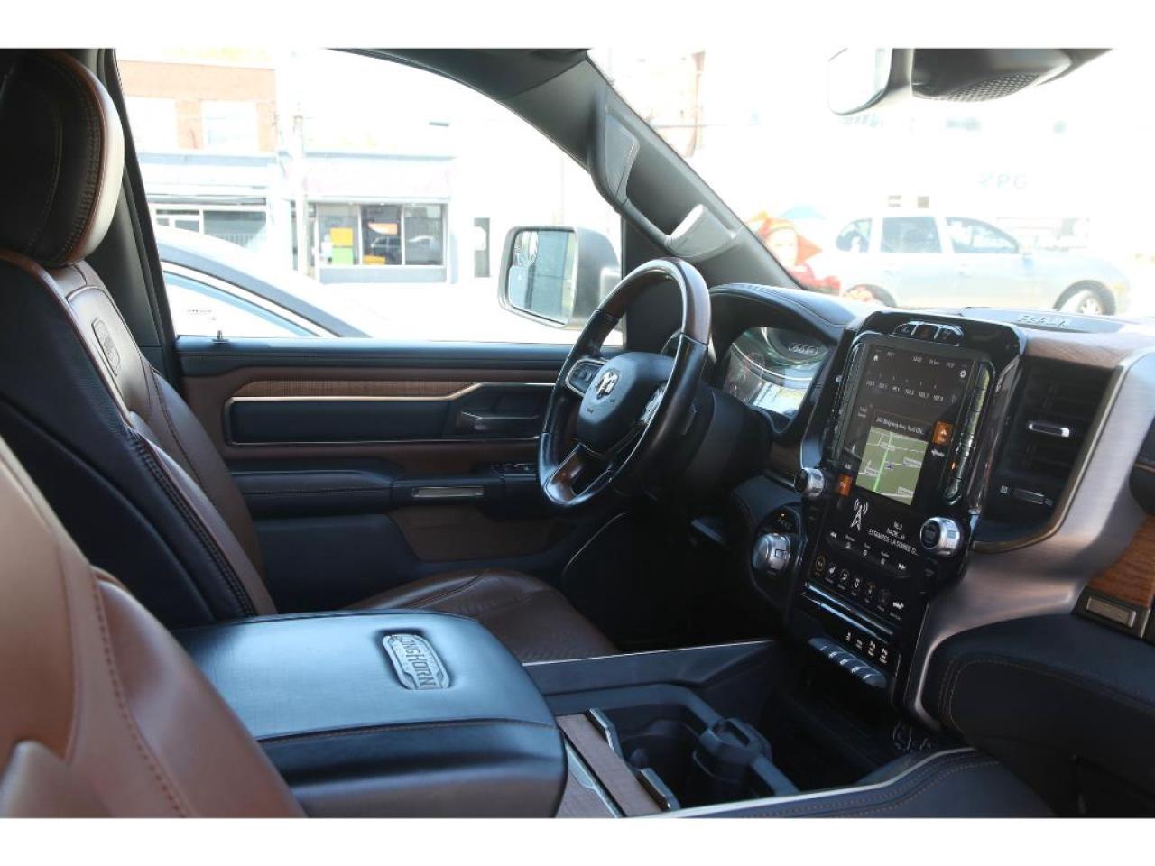 2021 RAM 1500 Longhorn Crew Cab SWB 4WD| 12'' TouchScreen | Pano Roof | Advanced Safety Grp | Navigation Photo