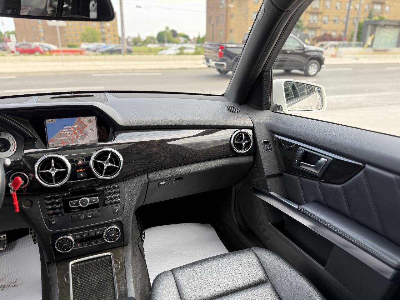 2014 Mercedes-Benz GLK-Class //AMG | NAVI PANO | PREMIUM - Photo #17