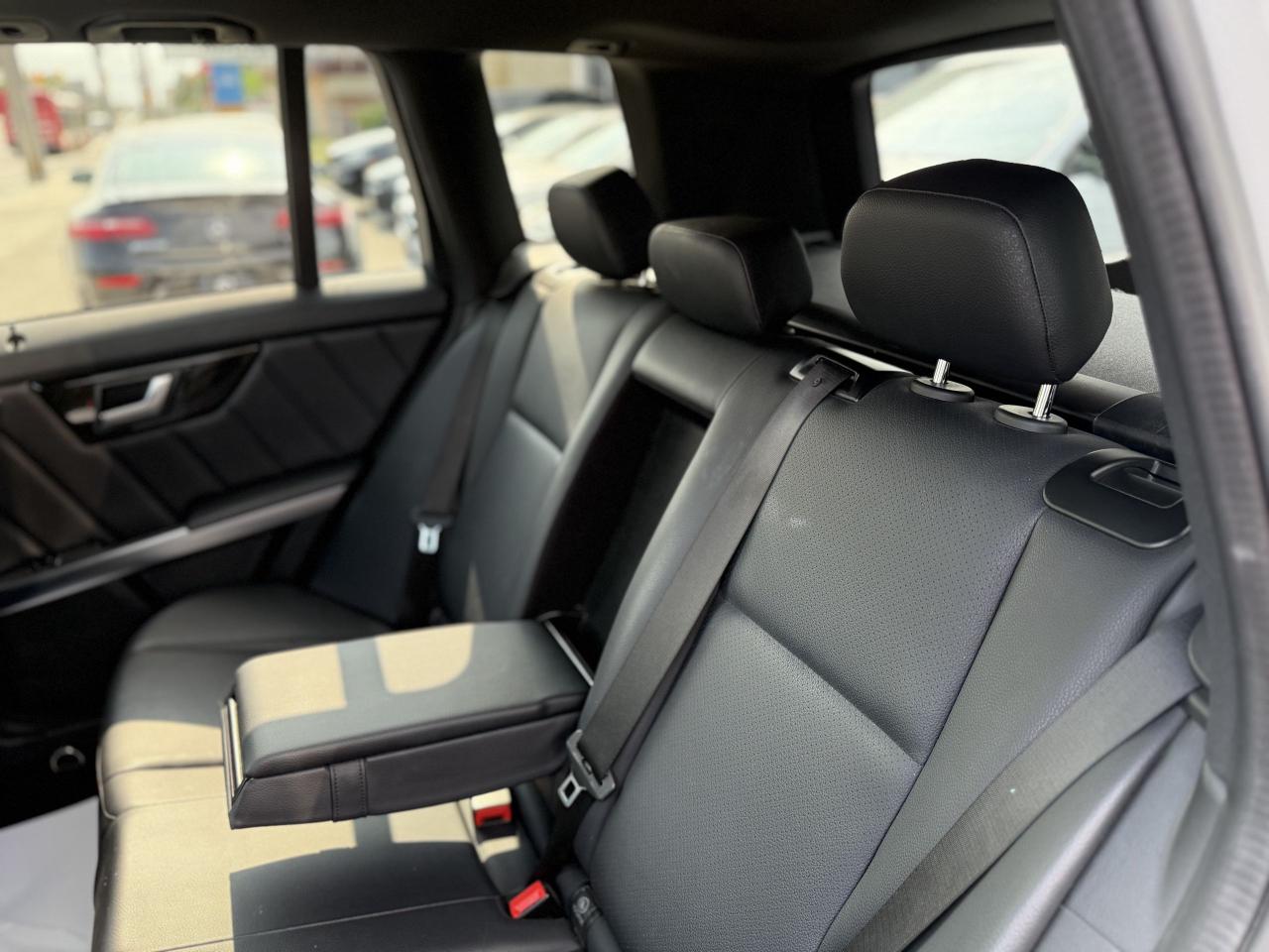 2014 Mercedes-Benz GLK-Class //AMG | NAVI PANO | PREMIUM - Photo #39