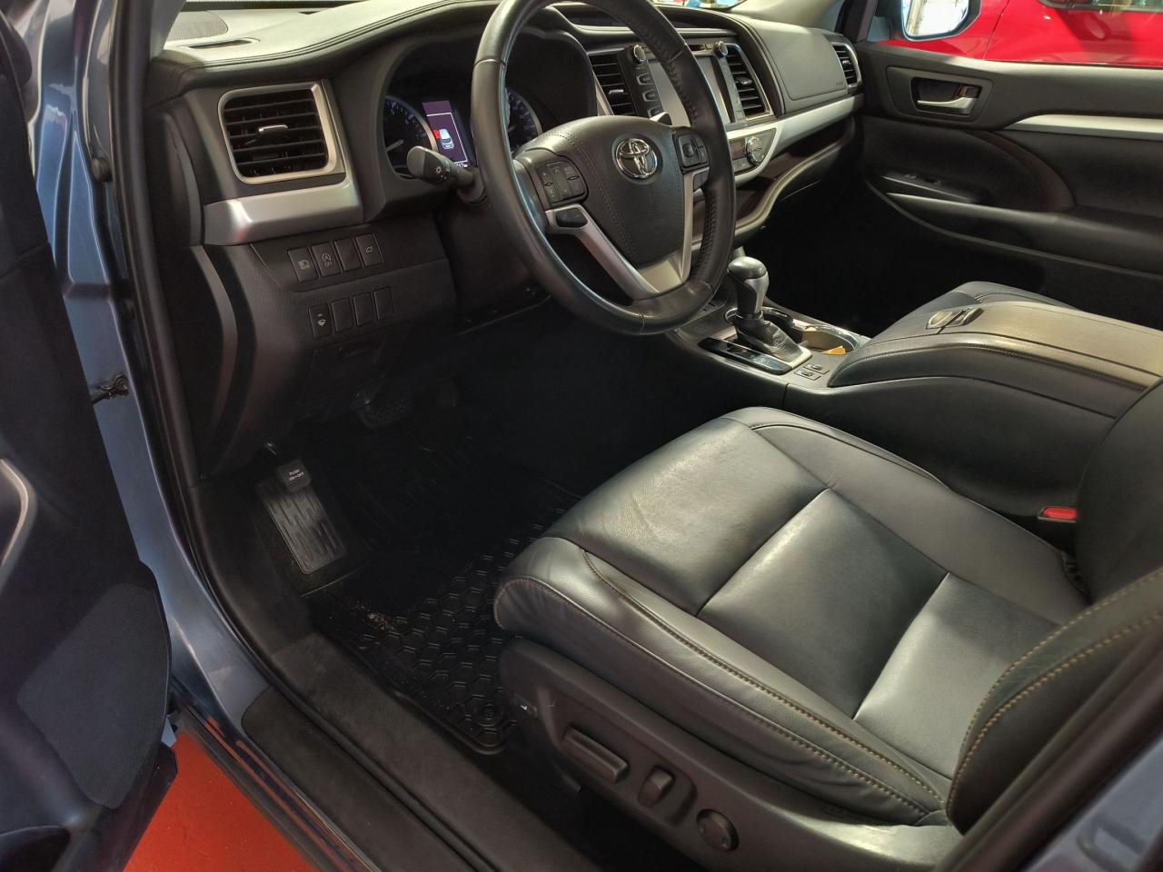 2019 Toyota Highlander XLE AWD Photo