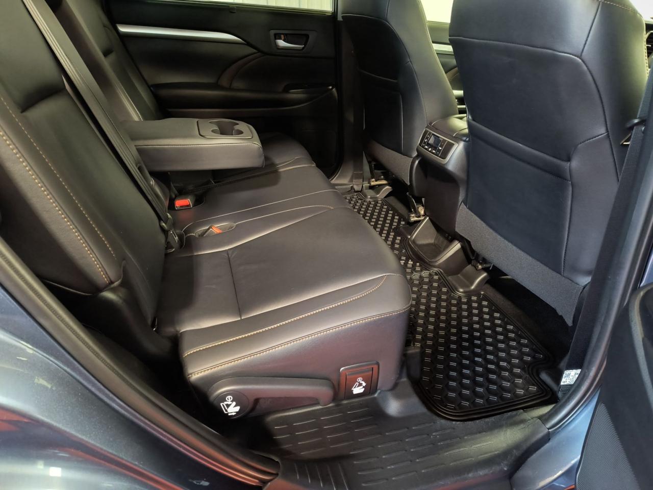 2019 Toyota Highlander XLE AWD Photo