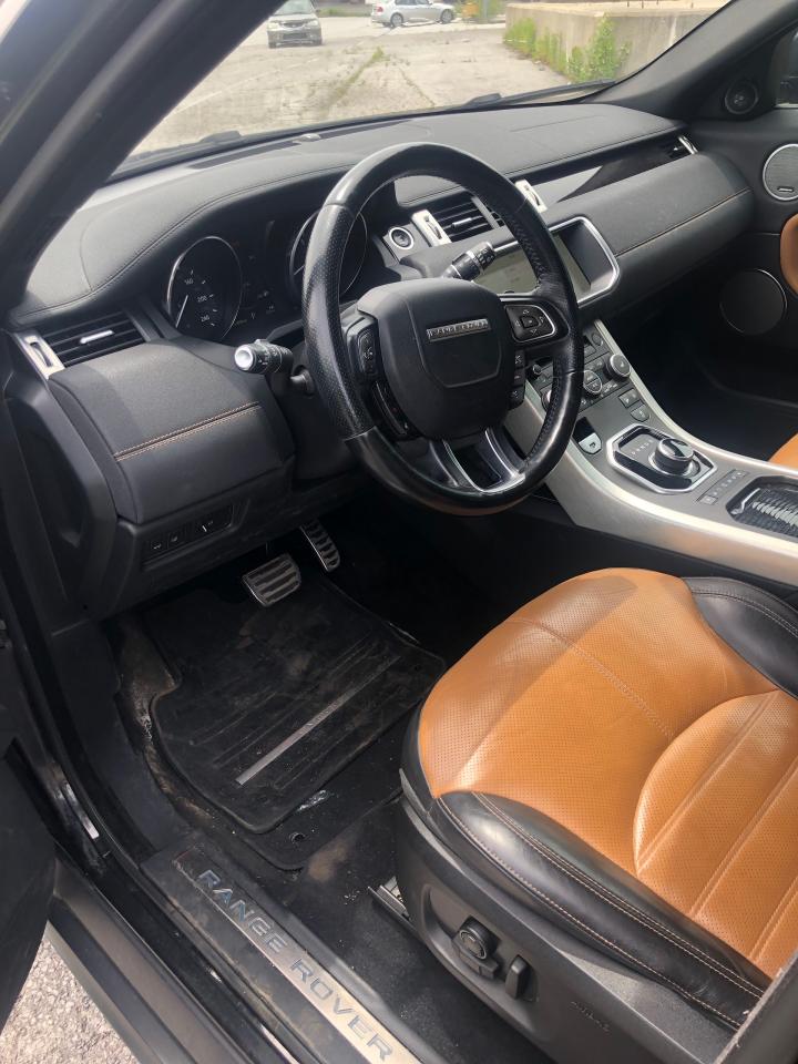 2017 Land Rover Range Rover Evoque HSE Dynamic Photo6