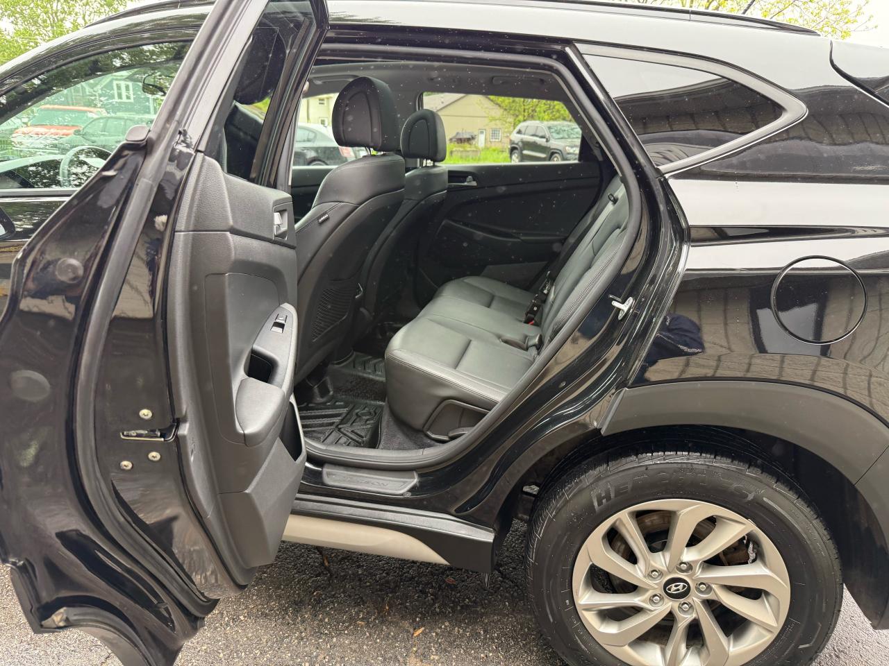 2017 Hyundai Tucson SE - Photo #8